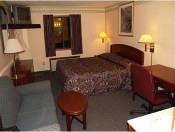 Budget Inn Of Tazewell County Pounding Mill Экстерьер фото
