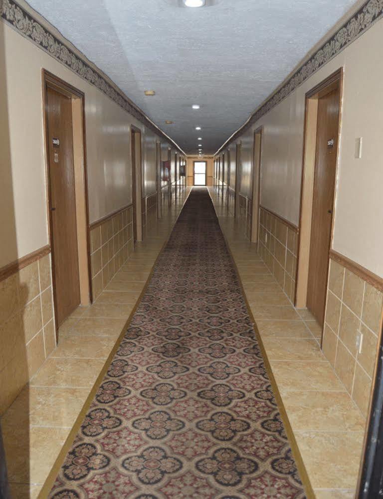 Budget Inn Of Tazewell County Pounding Mill Экстерьер фото